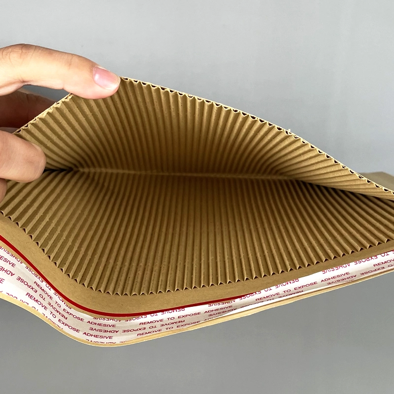印刷物のクラフトの卸し売り注文の蜜蜂の巣は封筒の郵便利用者のペーパー堆肥化可能多泡郵便利用者の封筒を波形を付けた